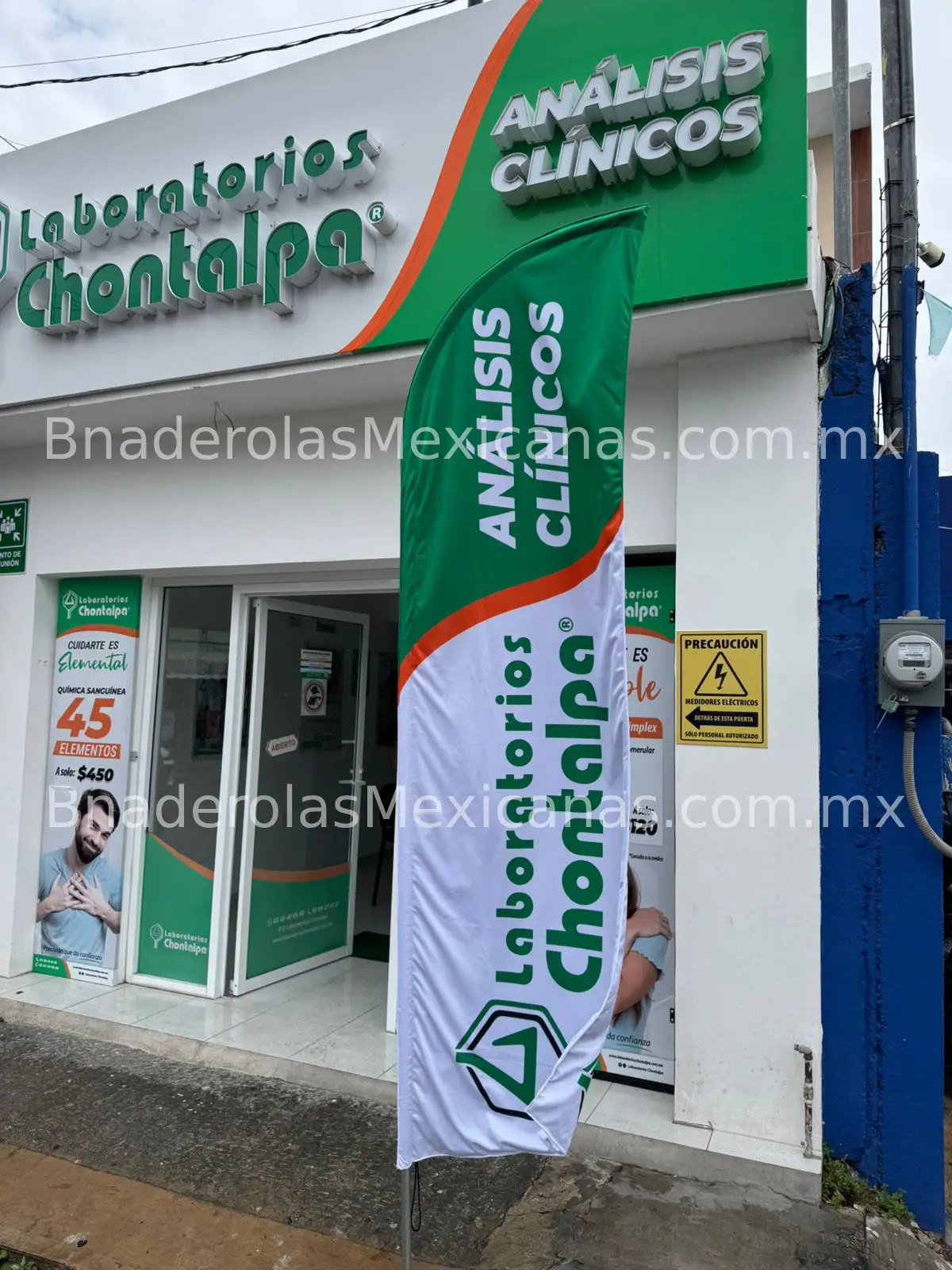 Fabricante de banderolas publicitarias para laboratorio laboratorios chontalpa