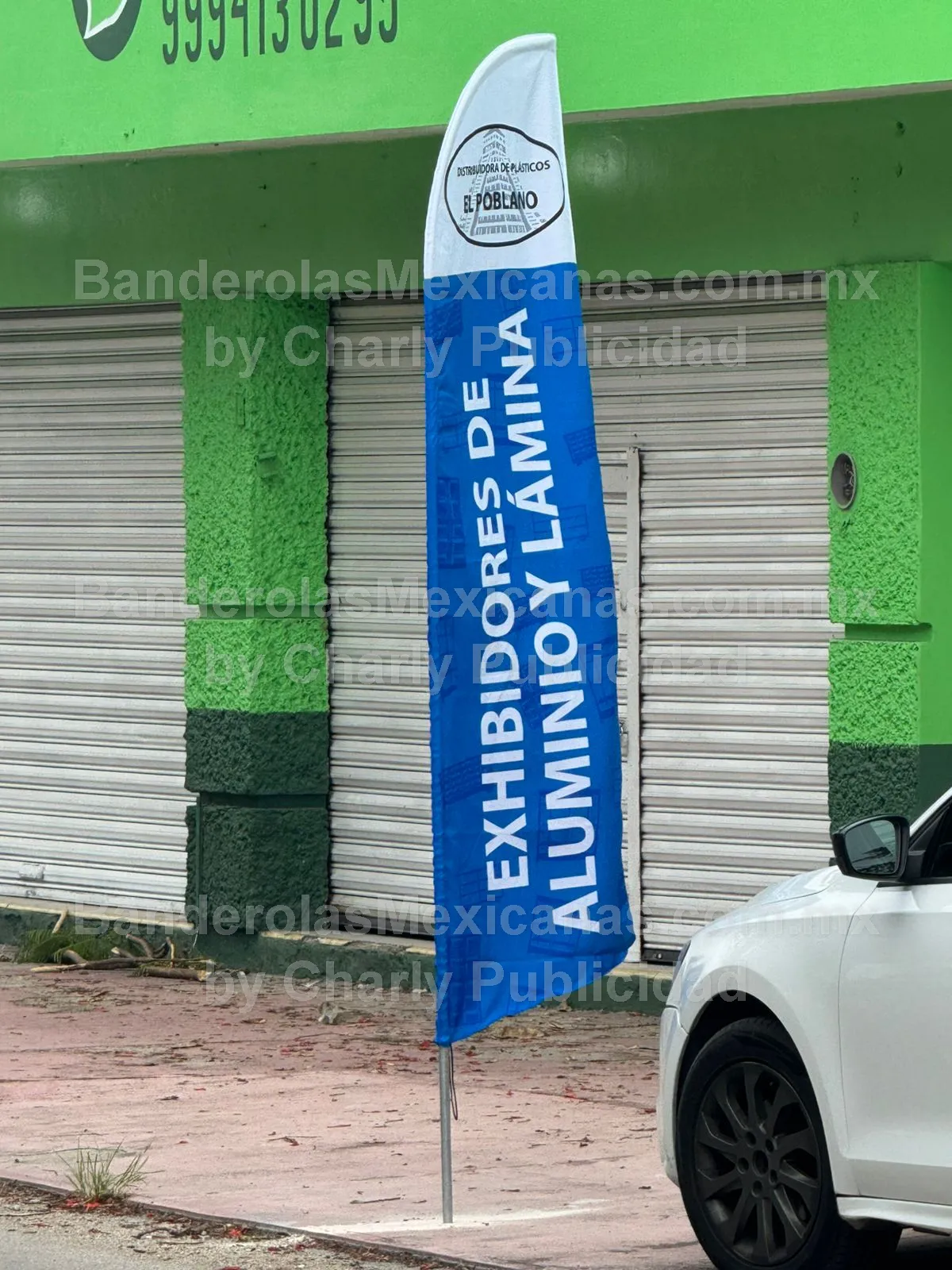 bandera publicitarria personalizada negocio muebleria